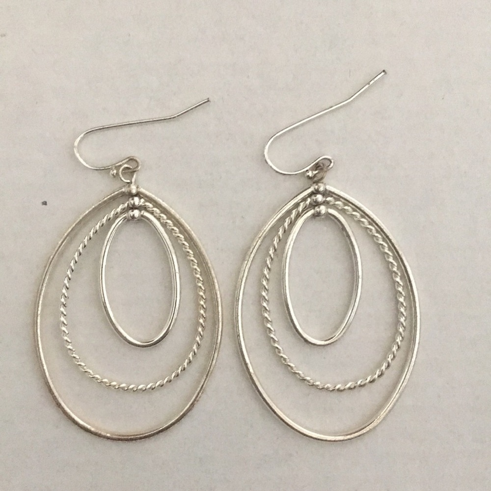 4 pairs of Express earrings - Picture 4 of 5